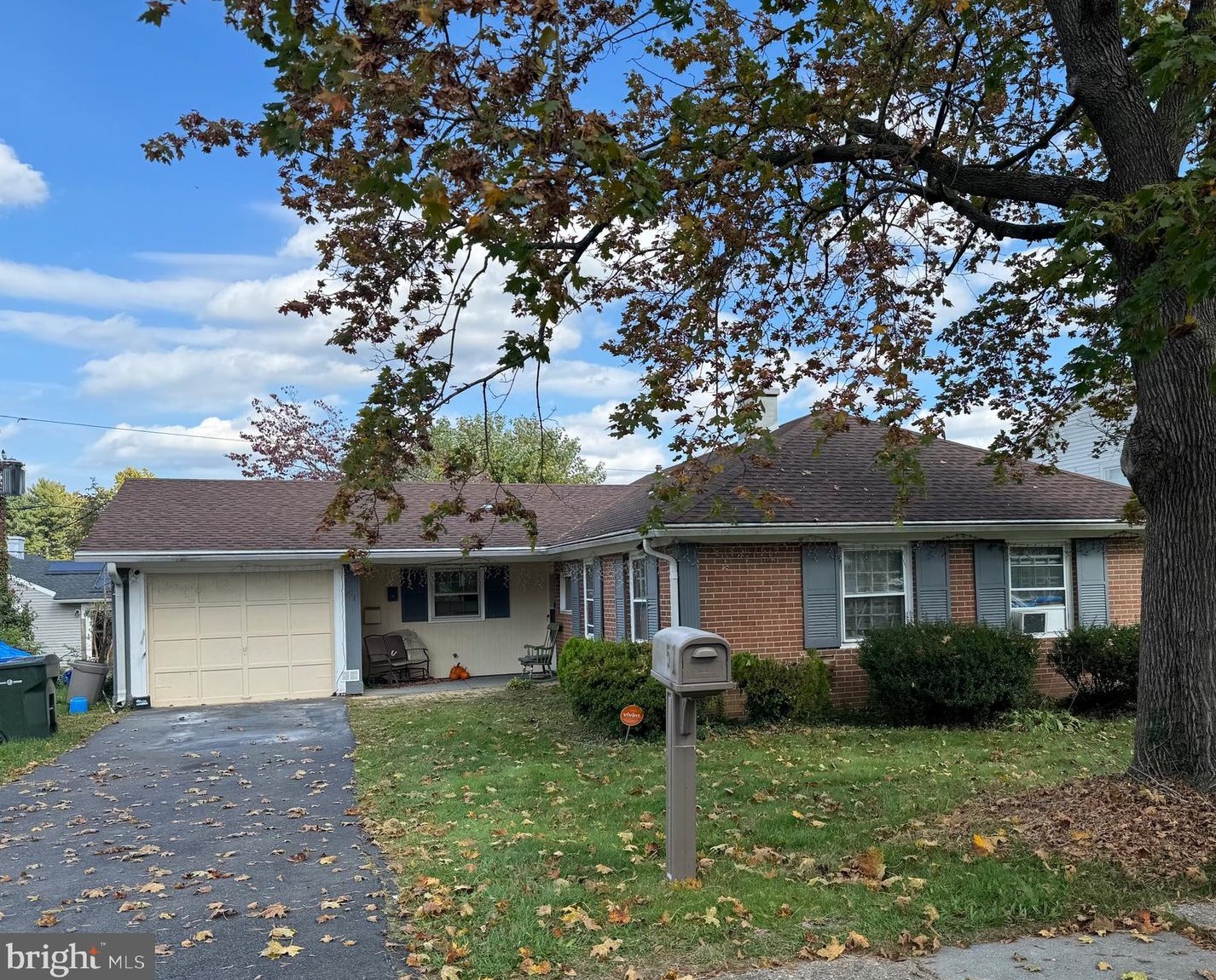 51 Mosshill Ln, Willingboro, NJ 08046