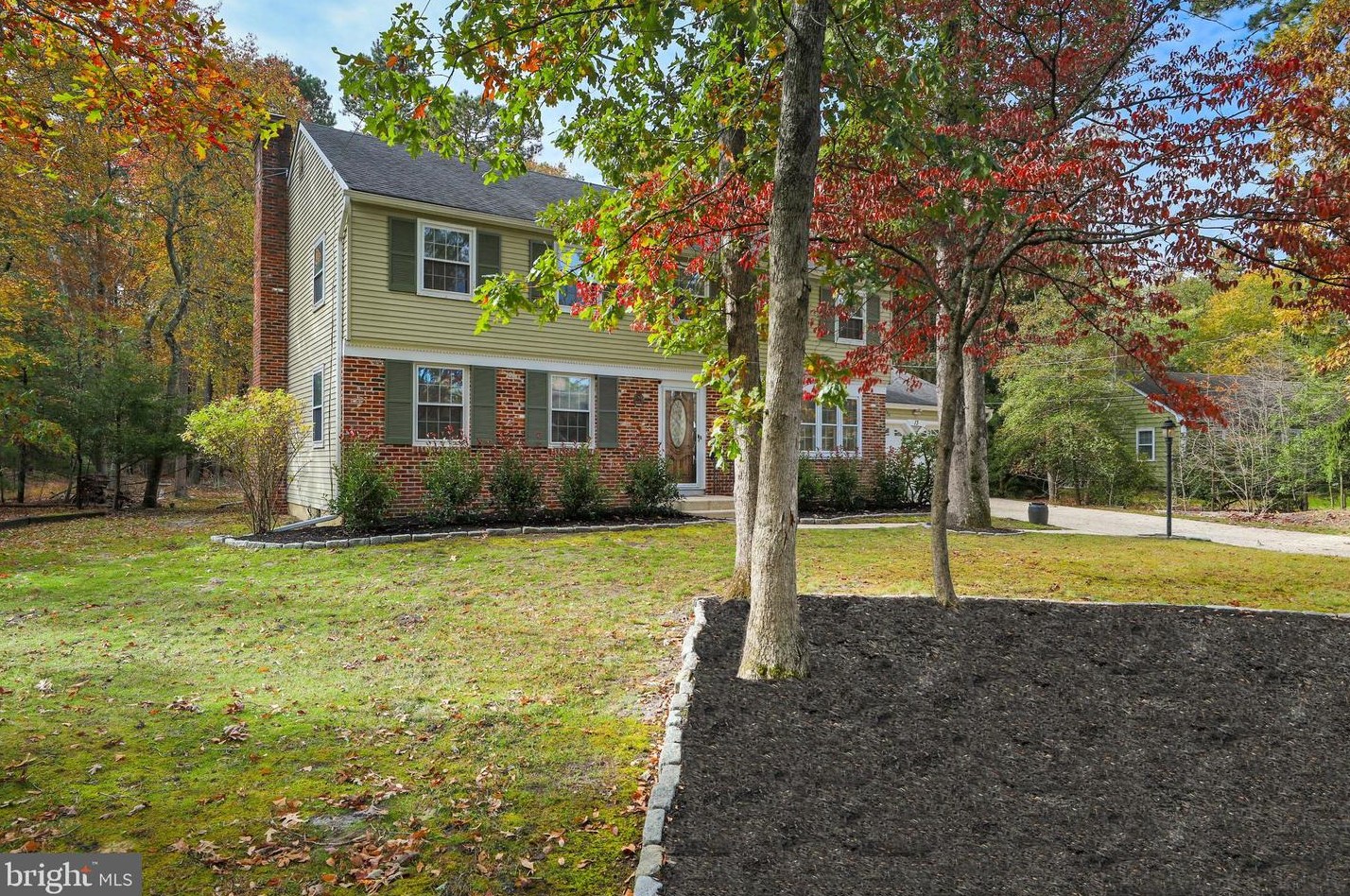 13 S Lakeside Dr W, Medford, NJ 08055