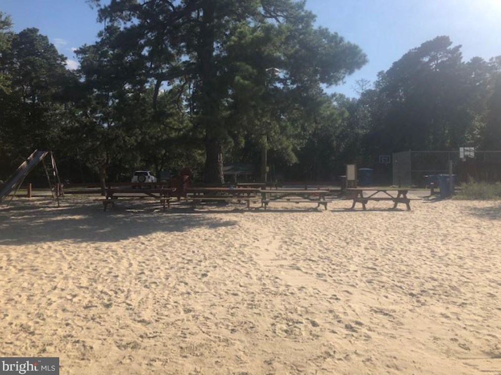 13 Lakeside Dr, Medford NJ  08055-9205 exterior