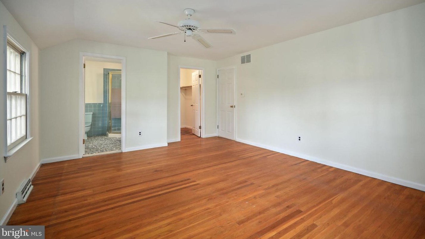 13 Lakeside Dr, Medford NJ  08055-9205 exterior