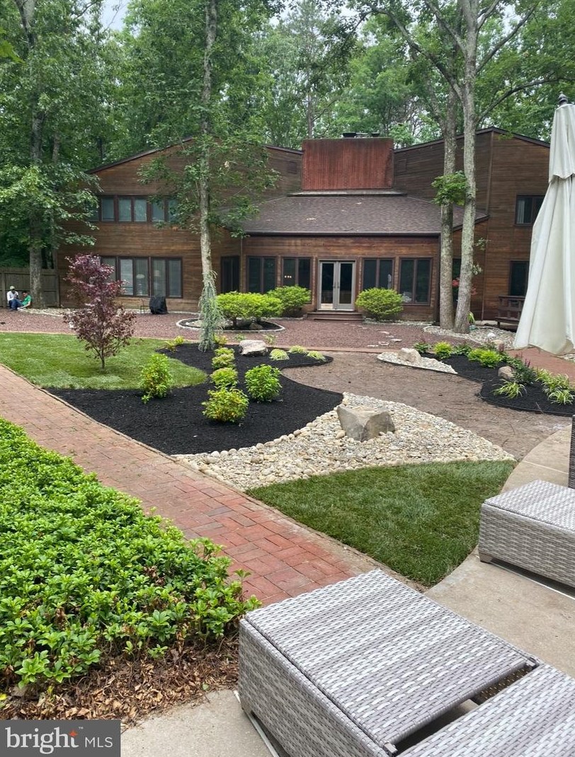 28 Centennial Dr, Medford NJ  08055-8139 exterior