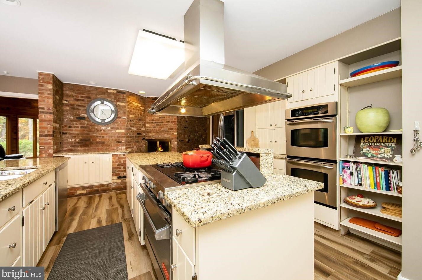 28 Centennial Dr, Medford NJ  08055-8139 exterior