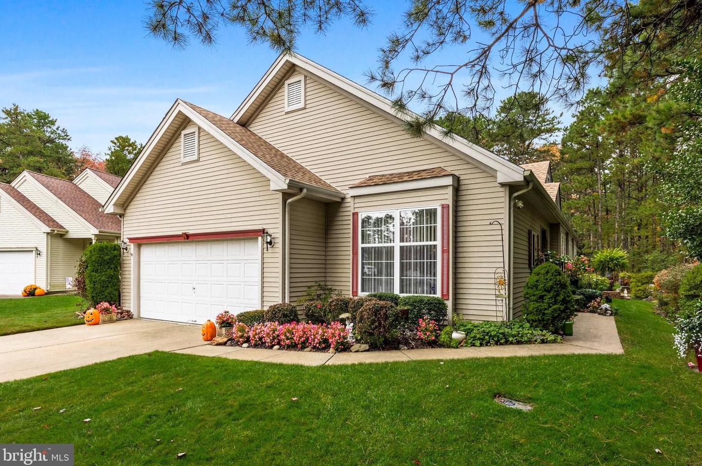 35 Dutchess Ct, Southampton, NJ 08088-1079