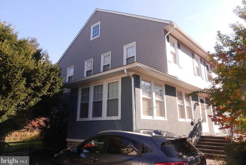806 Morgan Ave, Palmyra, NJ 08065