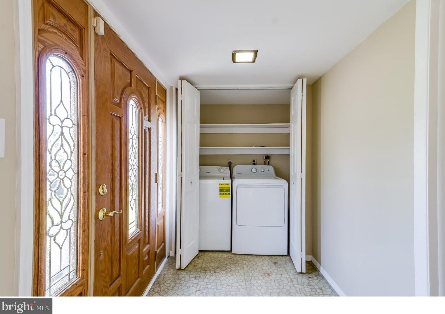 55 Bloomfield Ln, Willingboro, NJ 08046