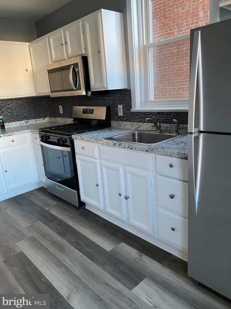 210 6th Ave, Roebling, NJ 08554