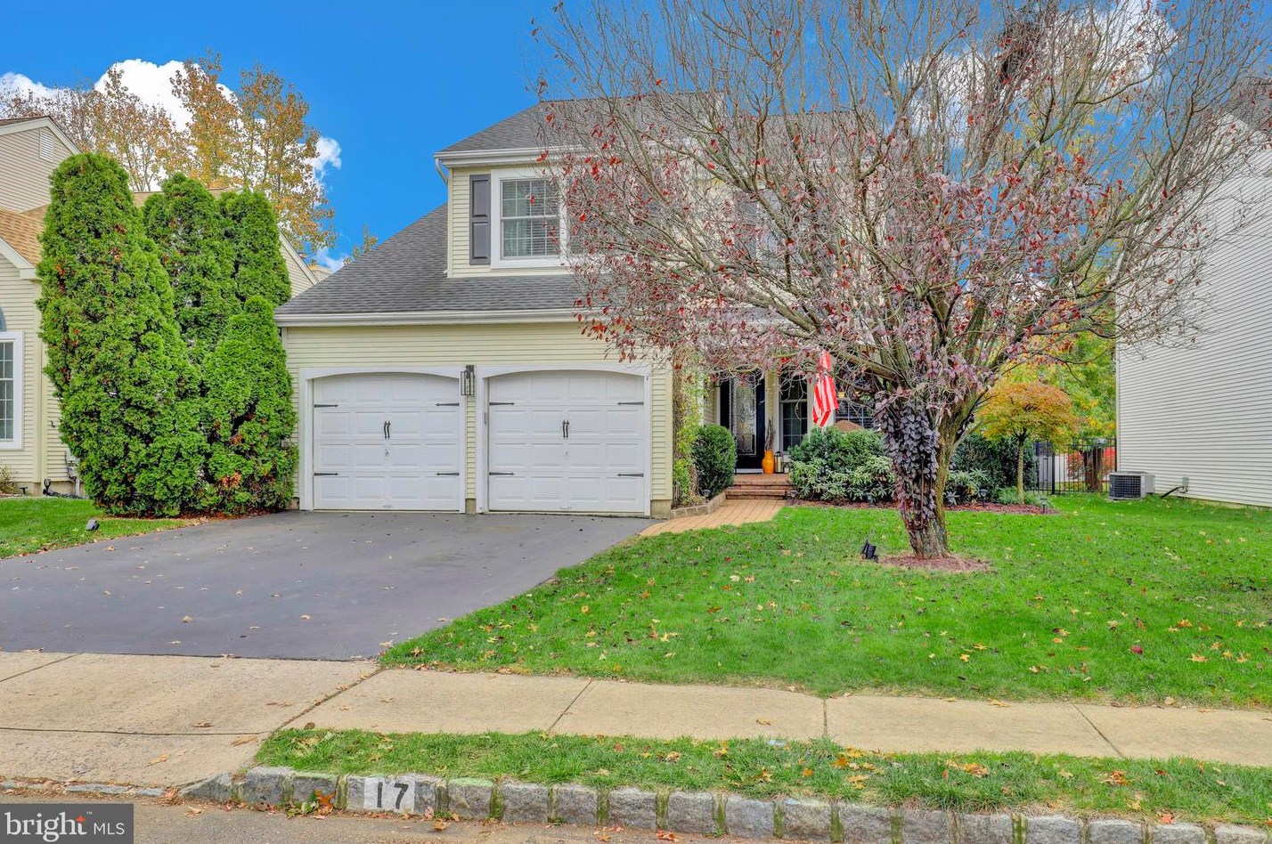 17 Stirrup Way, Burlington, NJ 08016-3019