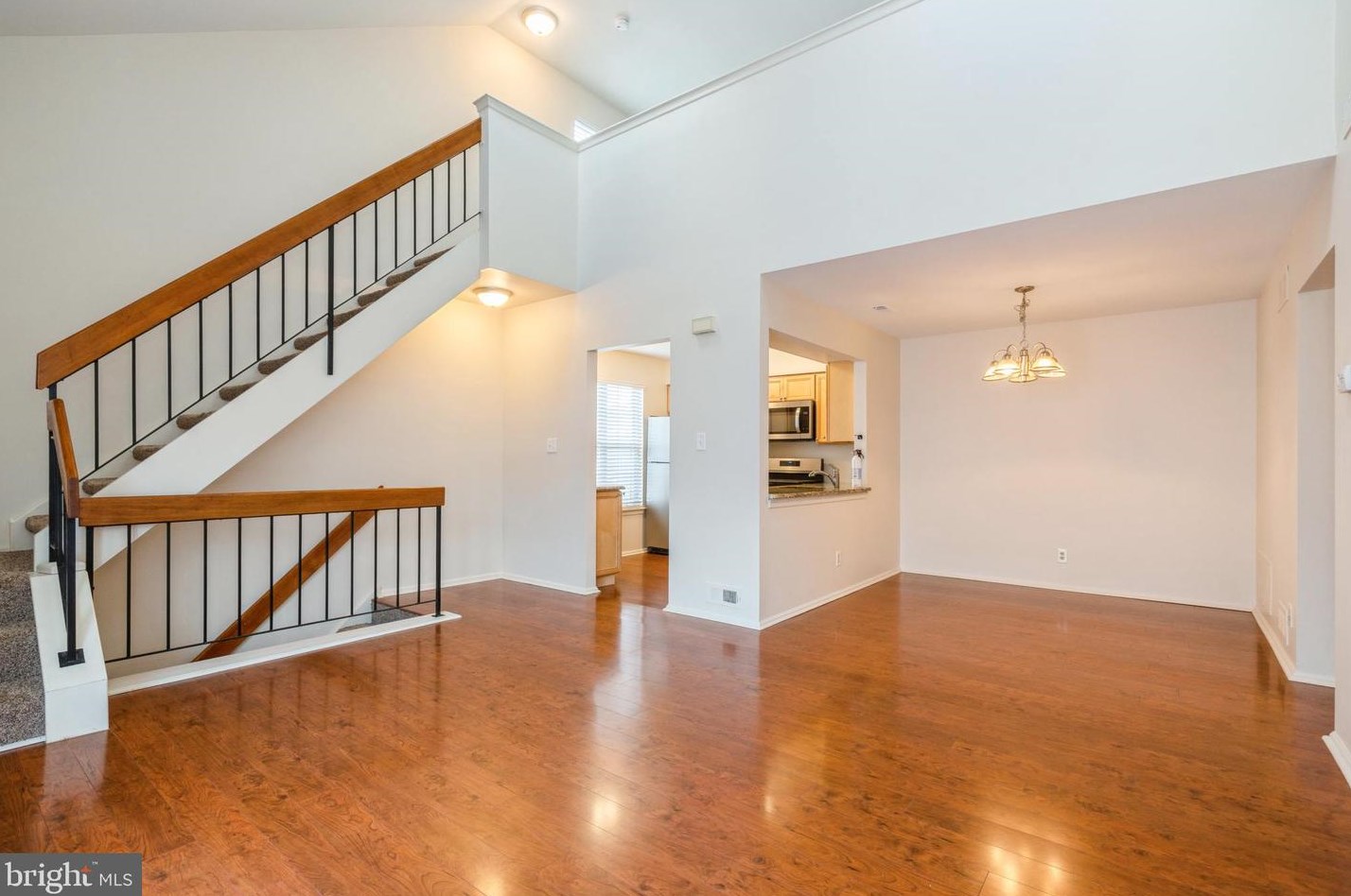 502 Ralston Dr, Mount Laurel, NJ 08054