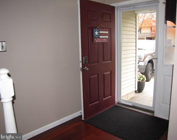 111 Stratton Ln, Mount Laurel, NJ 08054