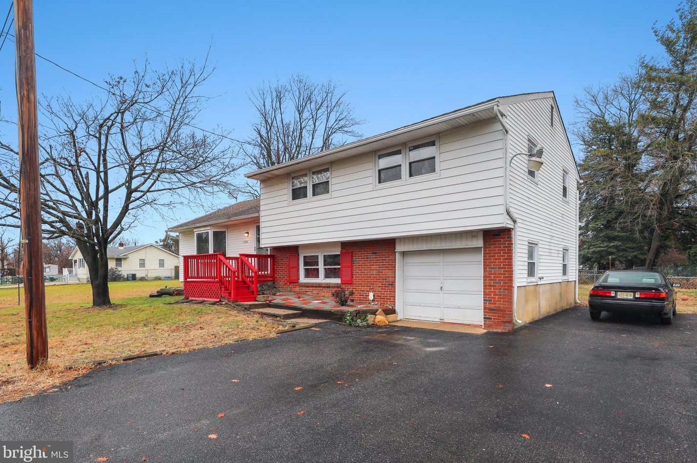 1728 Adams St, Riverton, NJ 08077-2603