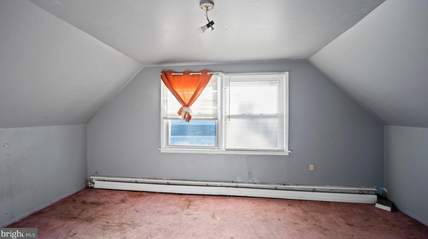 6 Spindletop Ln, Willingboro NJ  08046-1416 exterior