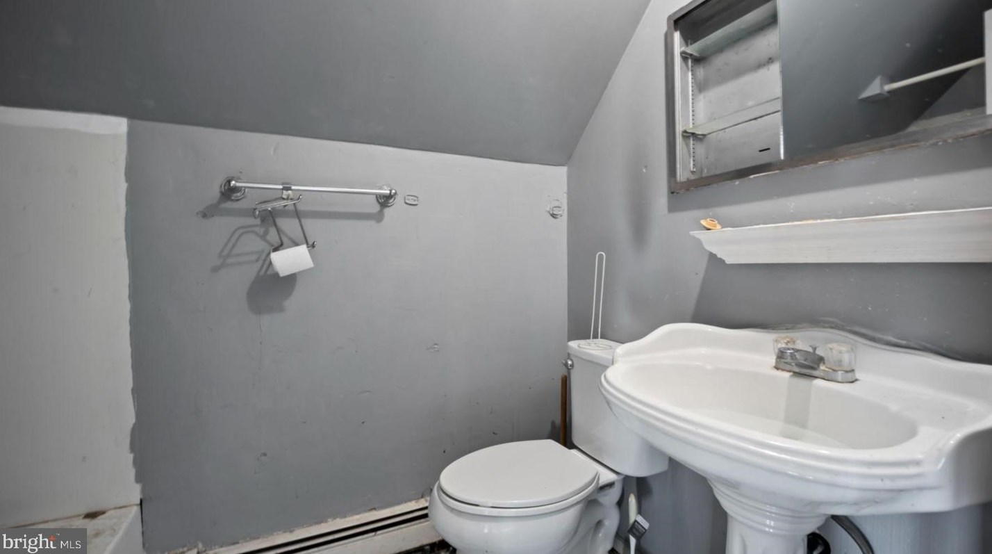 6 Spindletop Ln, Willingboro NJ  08046-1416 exterior