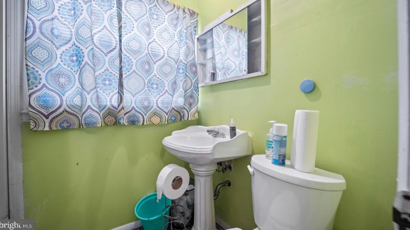 6 Spindletop Ln, Willingboro NJ  08046-1416 exterior