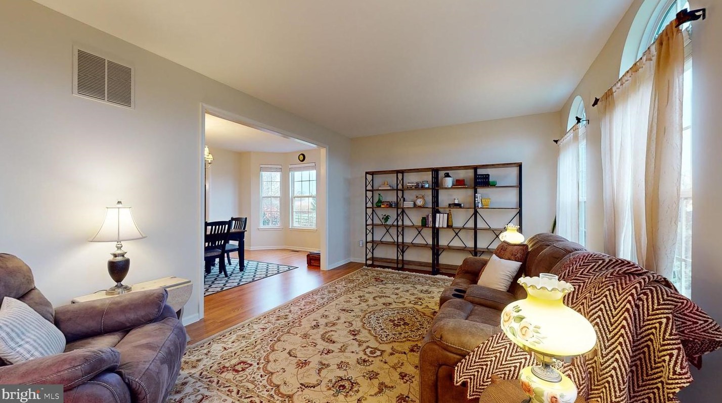 14 Livingston Ln, Lumberton Township, NJ 08048