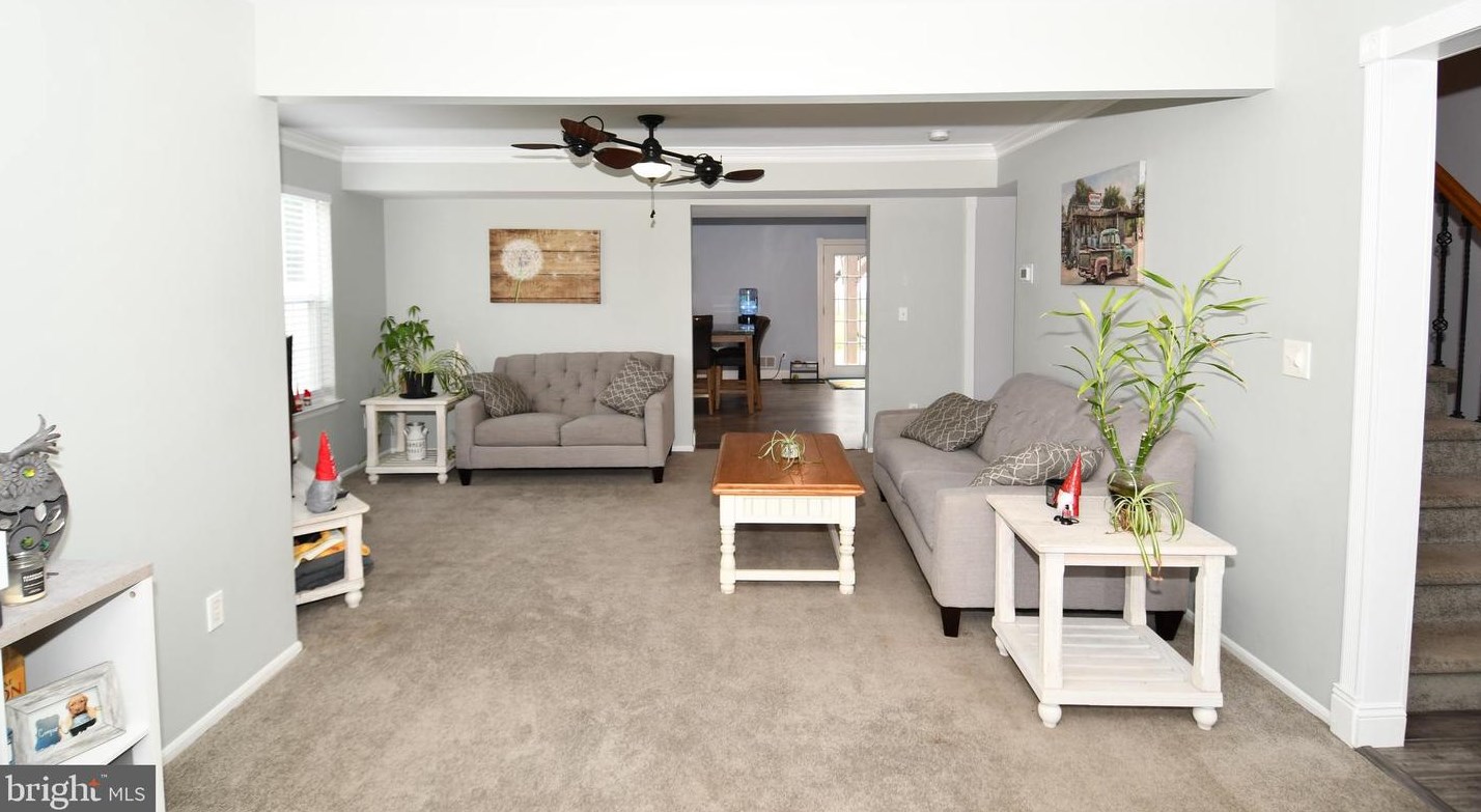 29 Vincent Dr, Burlington, NJ 08016