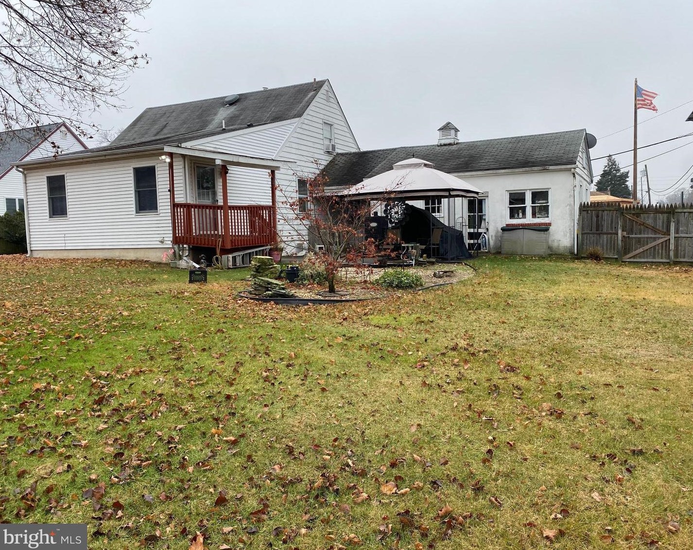 14 Baird Ave, Burlington, NJ 08016-2126
