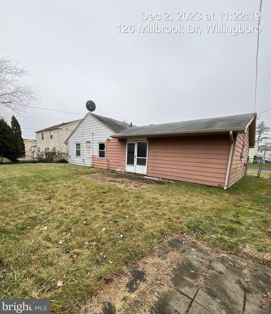126 Millbrook Dr, Willingboro, NJ 08046-2837