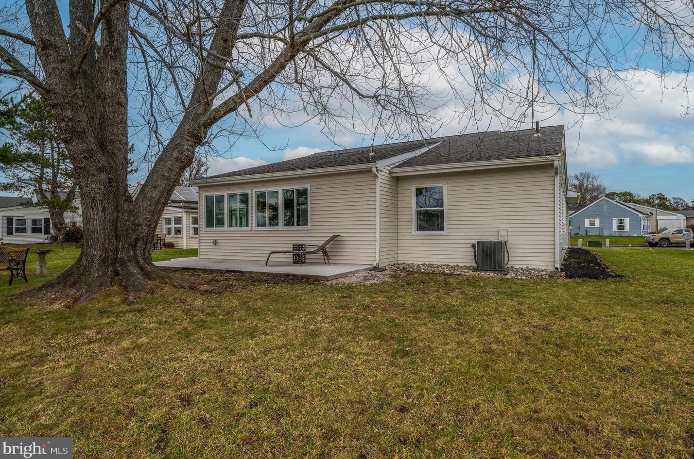 38 Chatham Pl, Southampton NJ  08088-1108 exterior