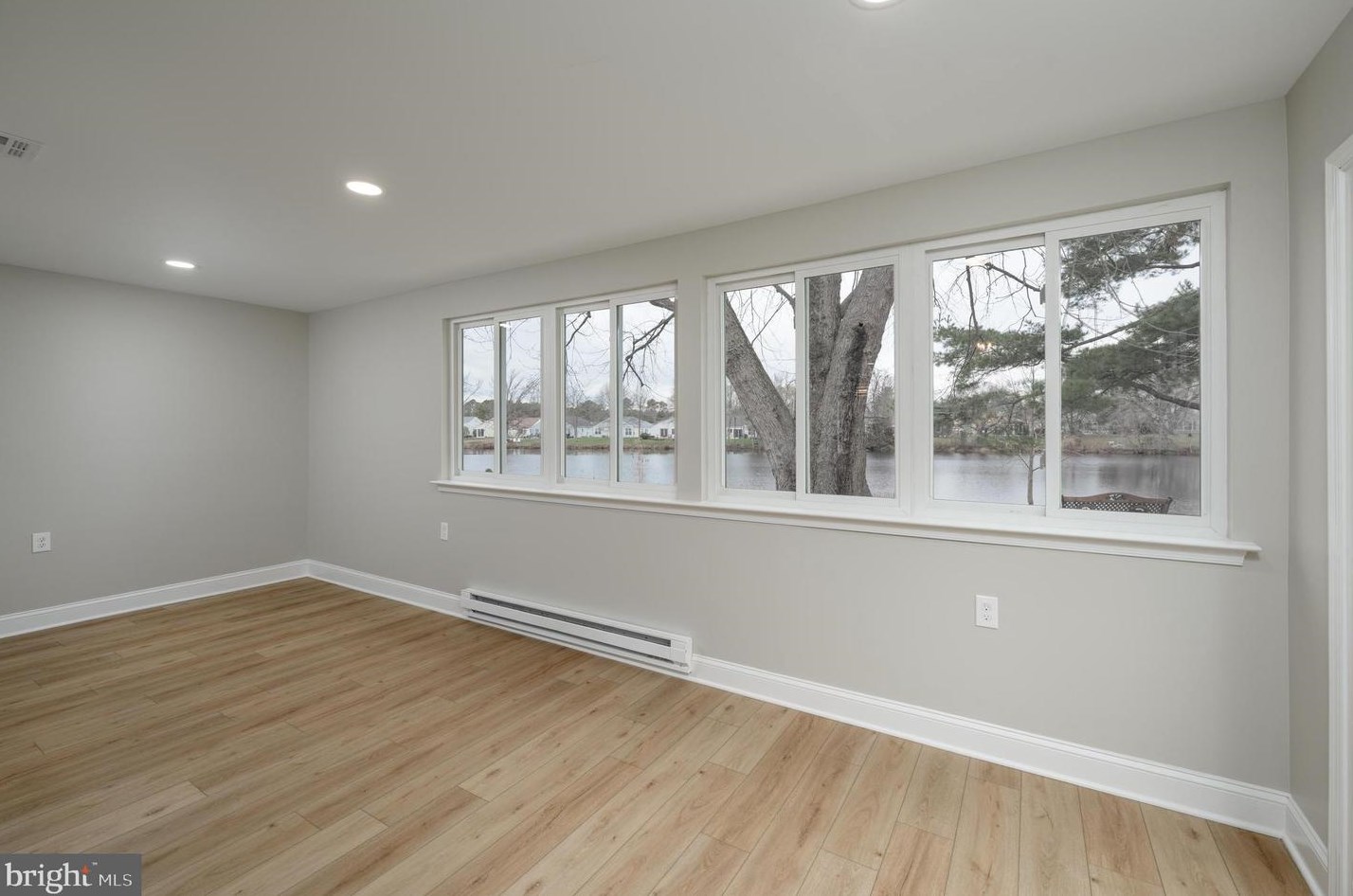 38 Chatham Pl, Southampton NJ  08088-1108 exterior
