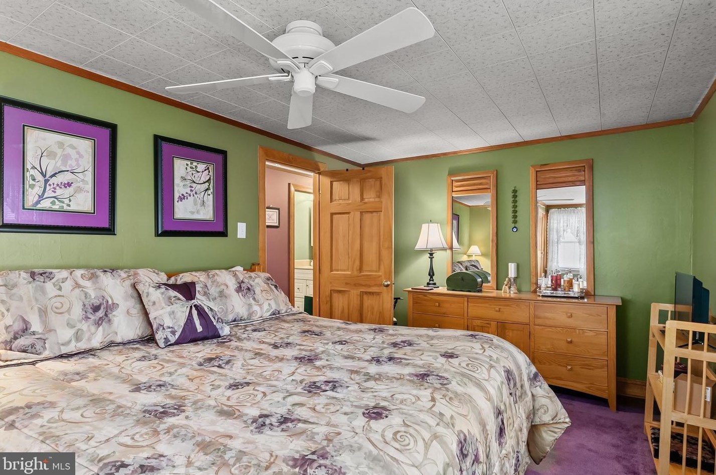 112 Fairfax Dr, Riverton NJ  08077-2133 exterior