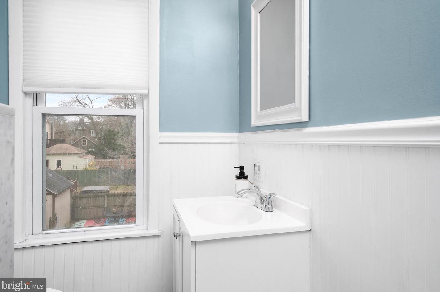 210 Penn St, Riverton NJ  08077-1222 exterior