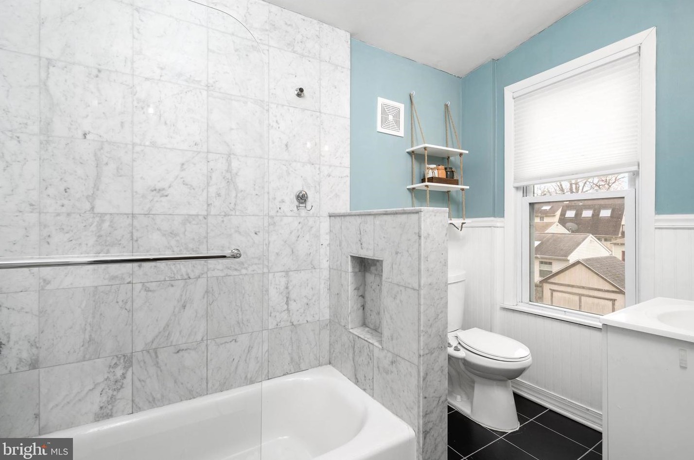 210 Penn St, Riverton NJ  08077-1222 exterior