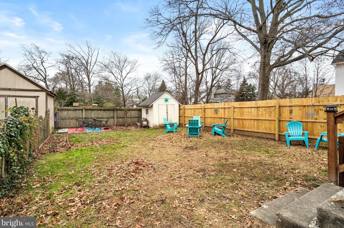 210 Penn St, Riverton NJ  08077-1222 exterior