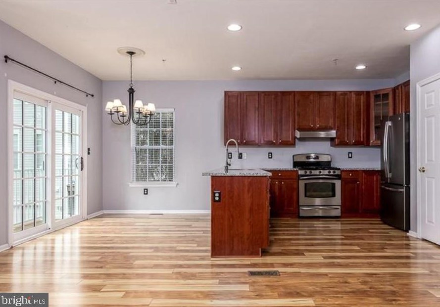 1831 Jason Dr, Riverton NJ  08077-1553 exterior