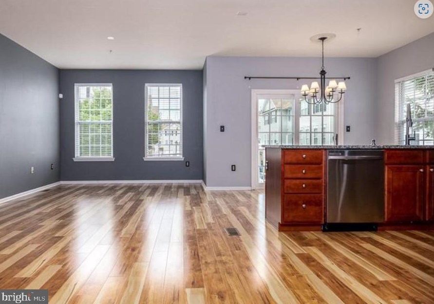 1831 Jason Dr, Riverton NJ  08077-1553 exterior