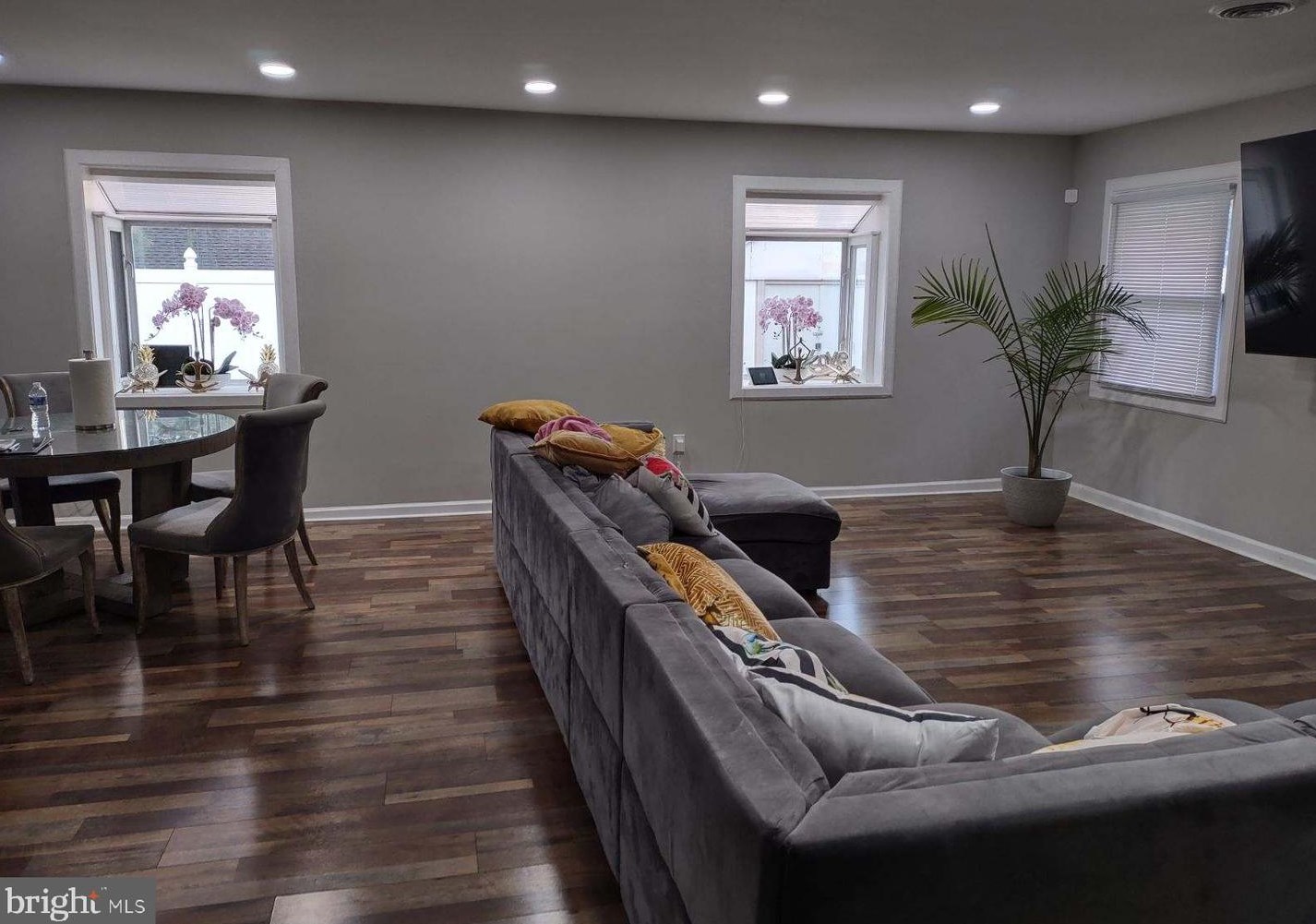 60 Ballad Ln, Willingboro NJ  08046-1606 exterior