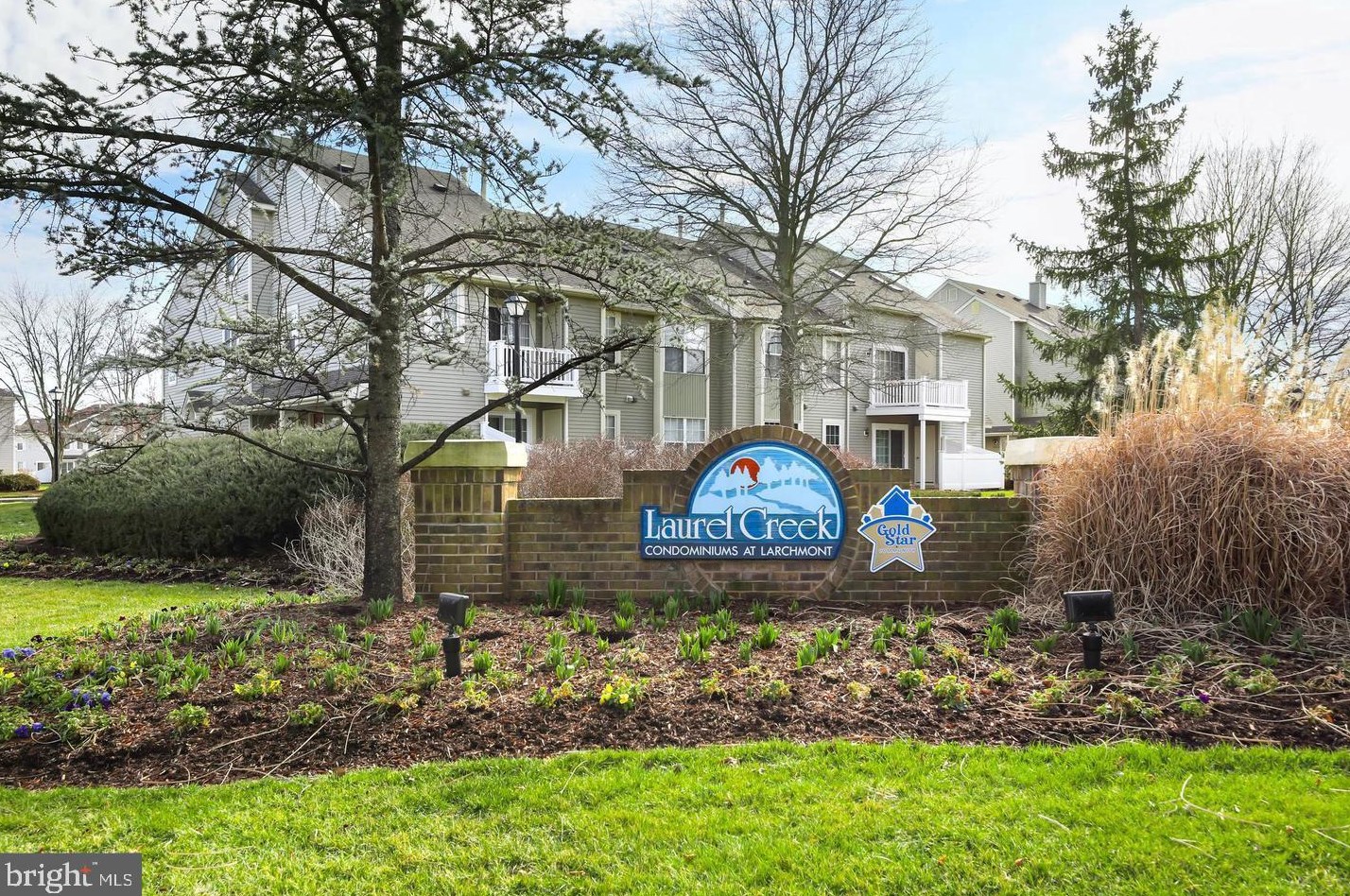 1104 Yarmouth Ln, Mount Laurel, NJ 08054