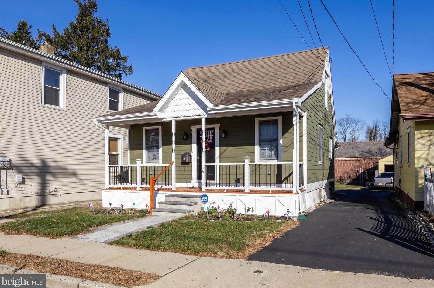 14 Elizabeth St, Pemberton, NJ 08068