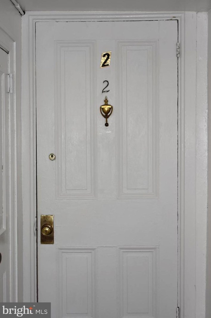 14 W Union St #2, Burlington, NJ 08016