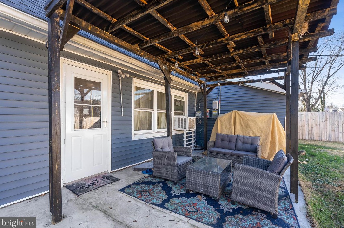 37 Medley Ln, Willingboro NJ  08046-3122 exterior