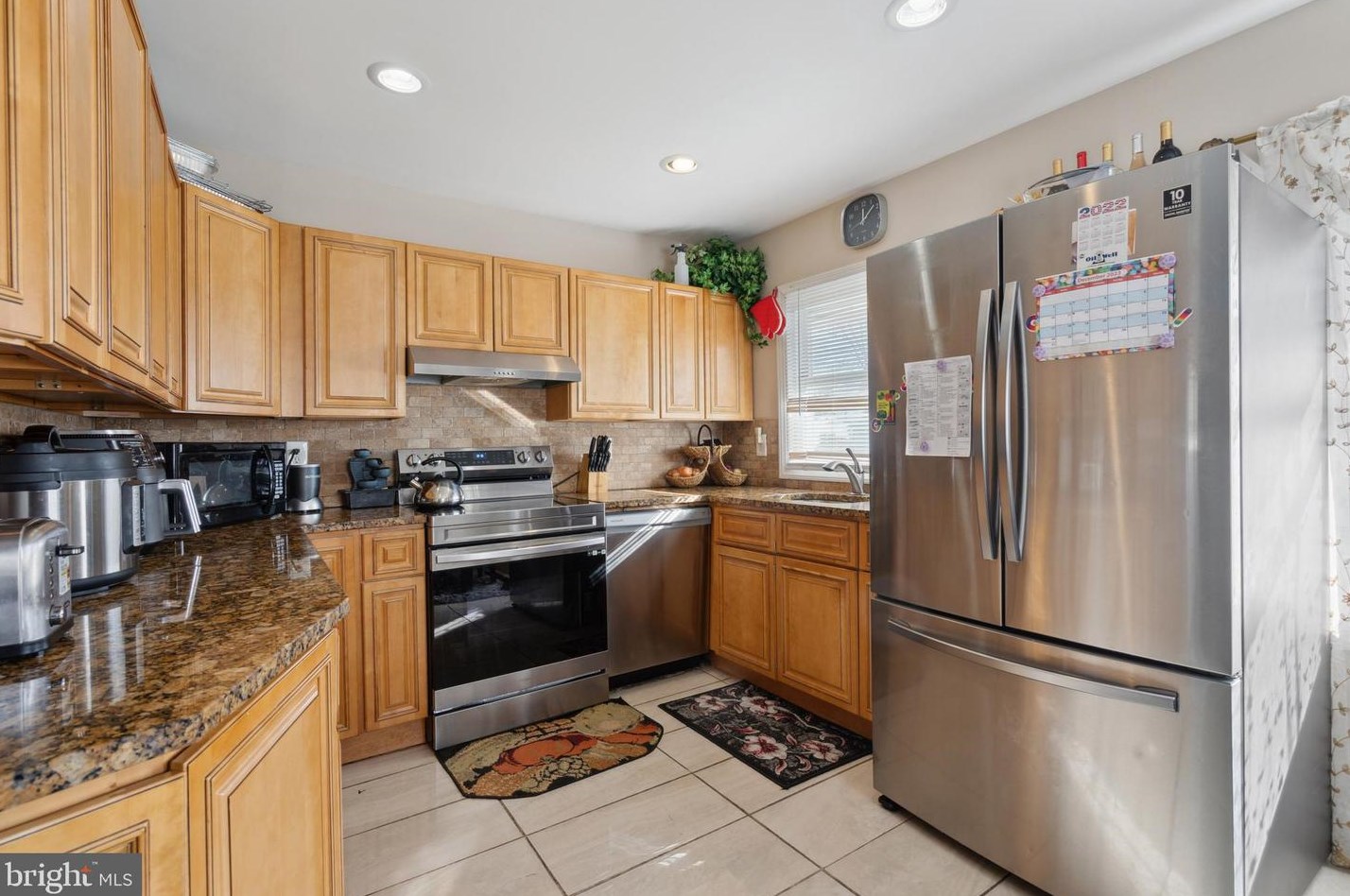 37 Medley Ln, Willingboro NJ  08046-3122 exterior