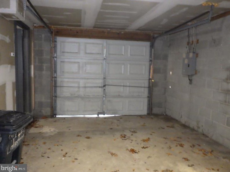 1802 Lakeshore Dr, Browns Mills NJ  08015-1364 exterior