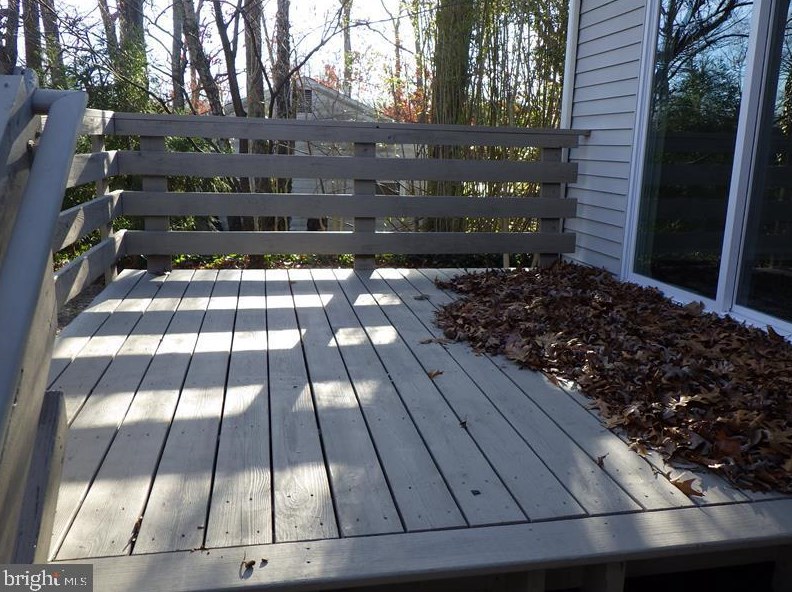 1802 Lakeshore Dr, Browns Mills NJ  08015-1364 exterior