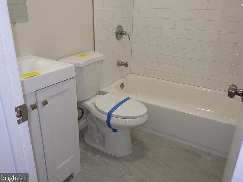 1802 Lakeshore Dr, Browns Mills NJ  08015-1364 exterior