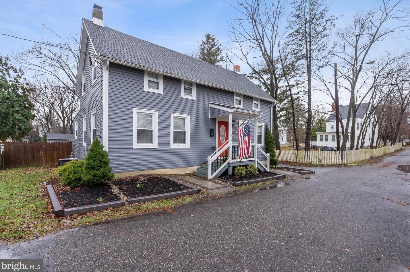48 Church St, Medford, NJ 08055