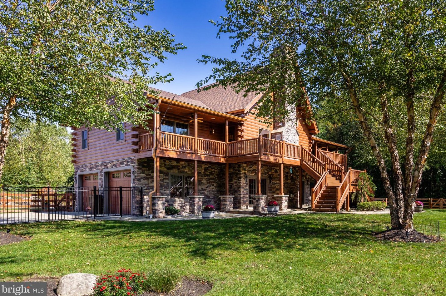 324 Eayrestown Rd, Southampton, NJ 08088-9170