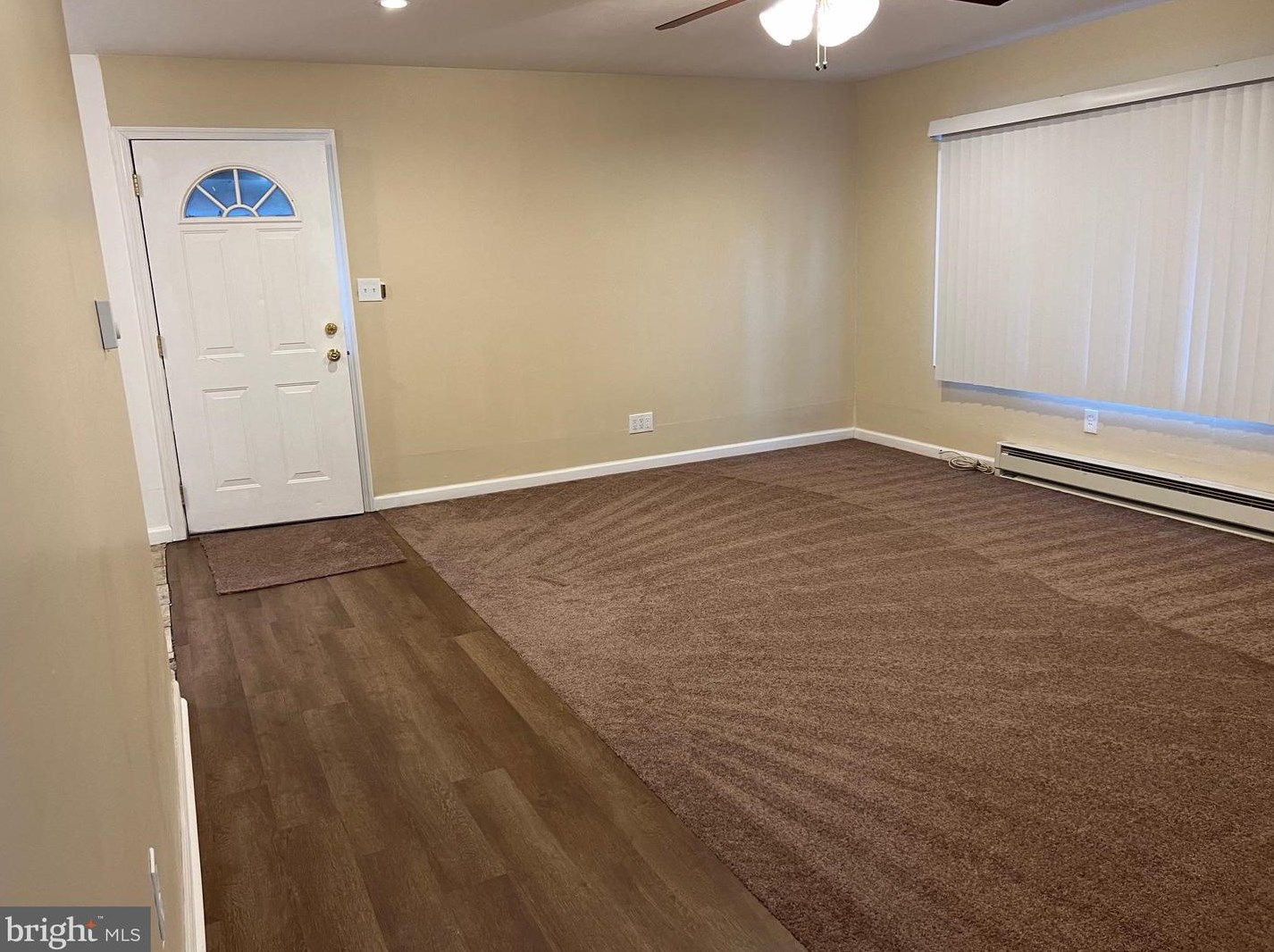 28 Pebble Ln, Willingboro, NJ 08046