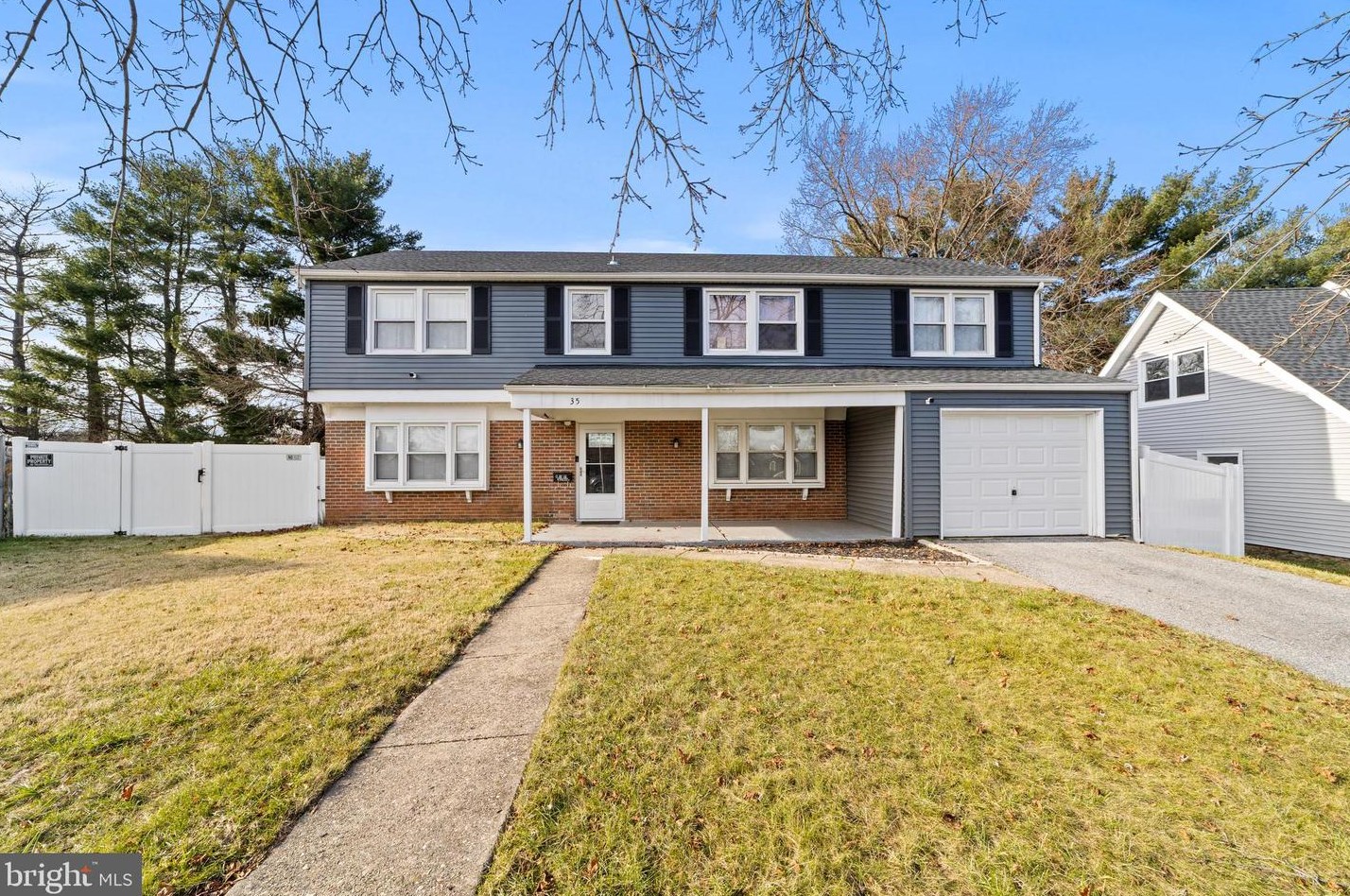 35 Holstone Ln, Willingboro, NJ 08046-1817