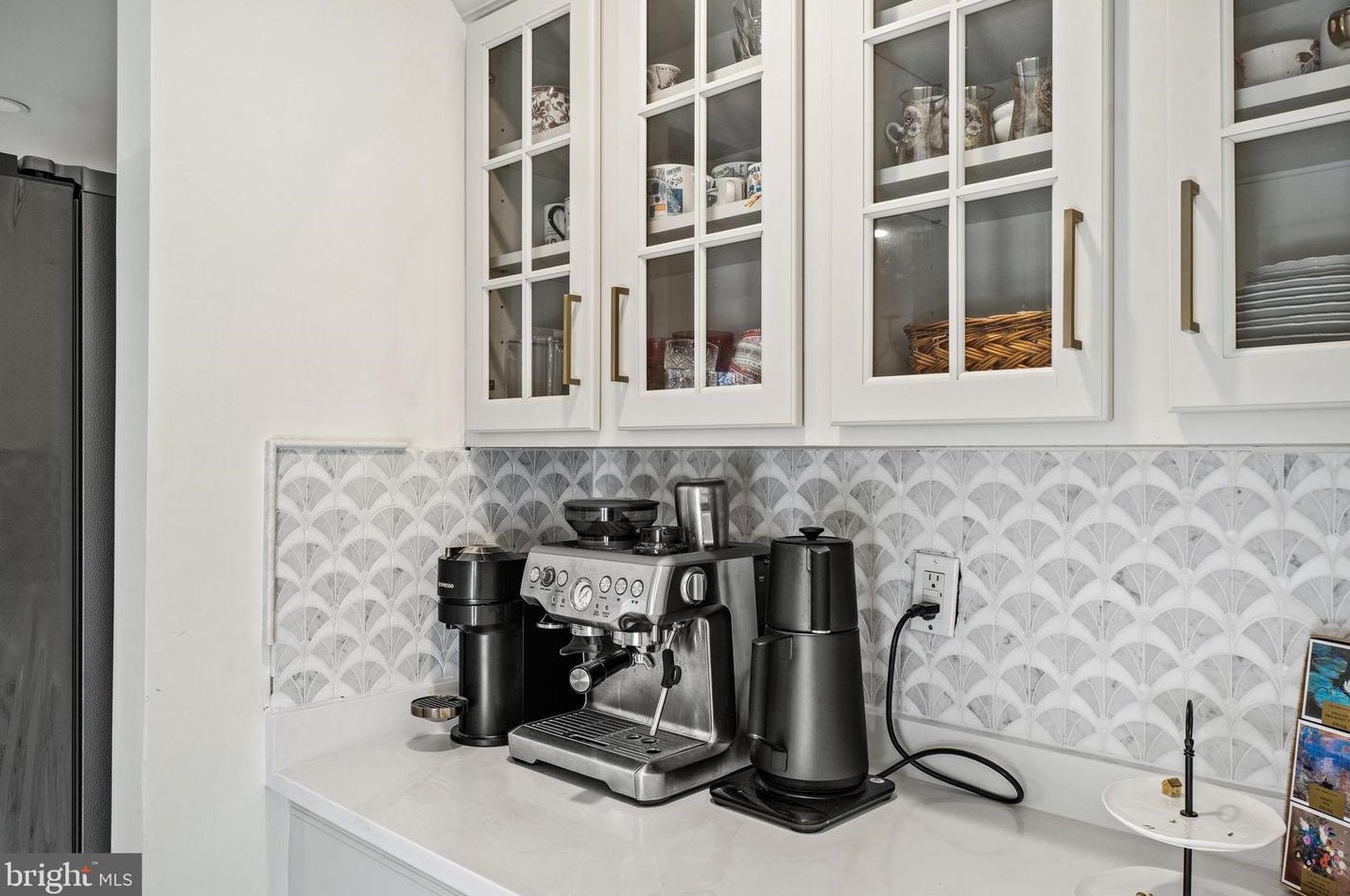 1578 Jason Dr, Riverton NJ  08077-1558 exterior