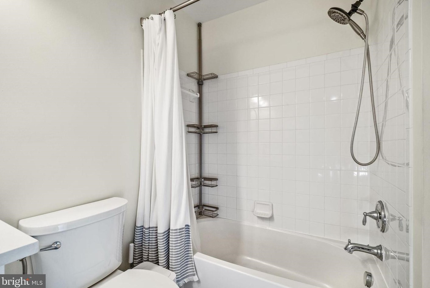 1578 Jason Dr, Riverton NJ  08077-1558 exterior