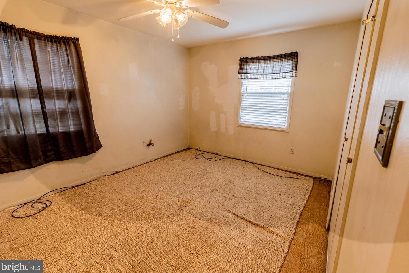 8 Essex Ln, Willingboro NJ  08046-2243 exterior