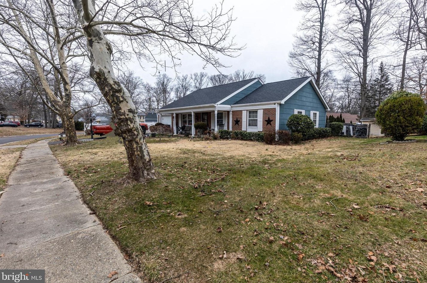8 Essex Ln, Willingboro, NJ 08046-2243