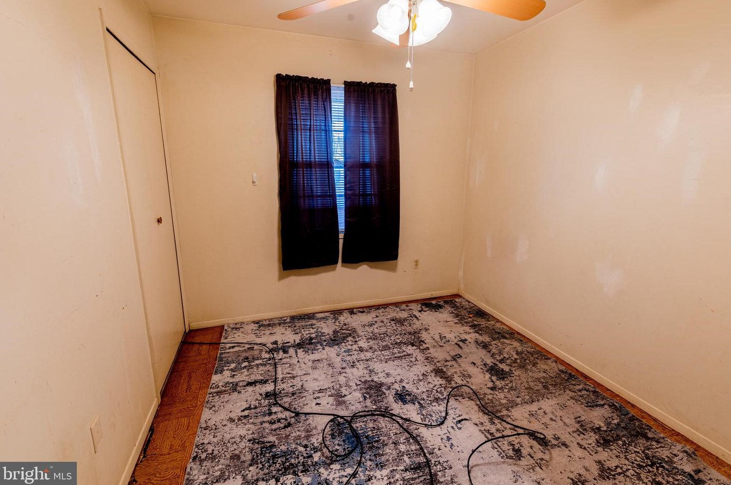 8 Essex Ln, Willingboro NJ  08046-2243 exterior