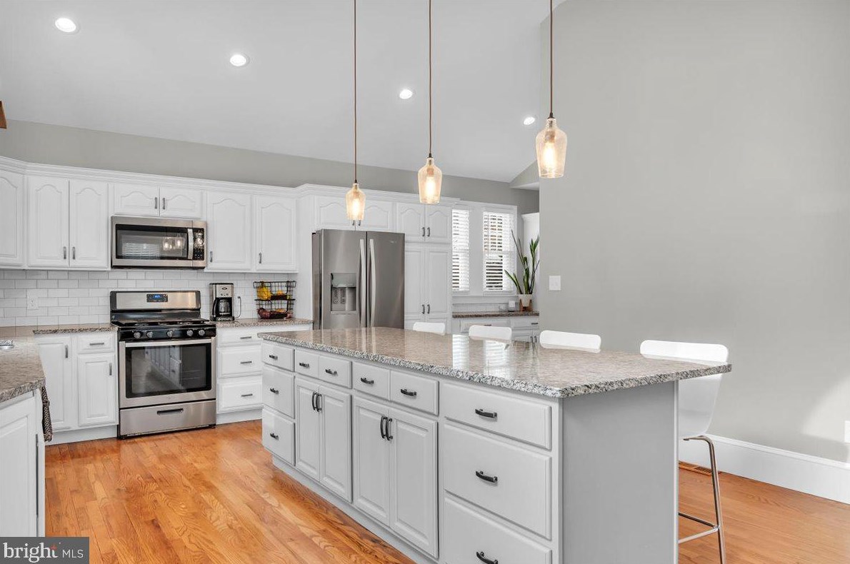 422 2nd St, Moorestown NJ  08057-3002 exterior