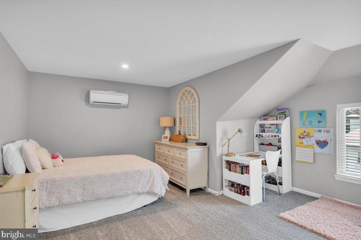 422 2nd St, Moorestown NJ  08057-3002 exterior