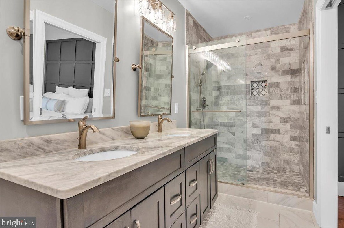 422 2nd St, Moorestown NJ  08057-3002 exterior